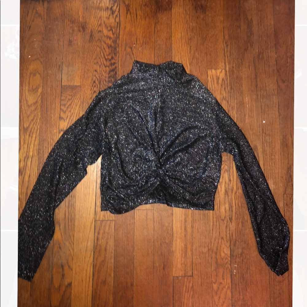 Sparkly black long sleeve crop top